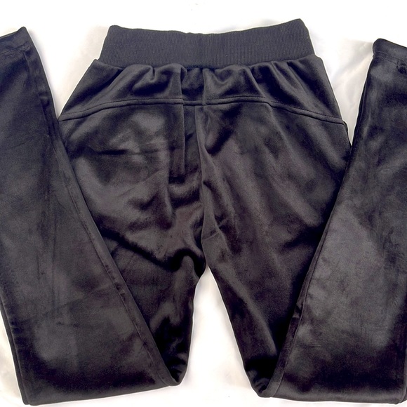 NWT velour black hooded crown embroidered trunk suit M - Picture 10 of 12